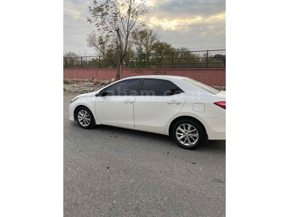 Sahibinden Toyota Corolla 1.4 D-4D Advance 2013 Model 