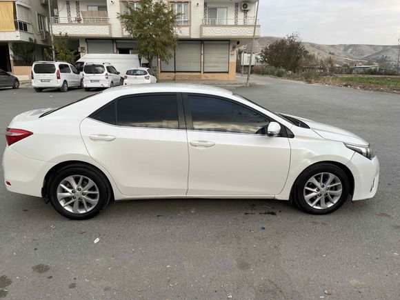 Sahibinden Toyota Corolla 1.4 D-4D Advance 2013 Model 