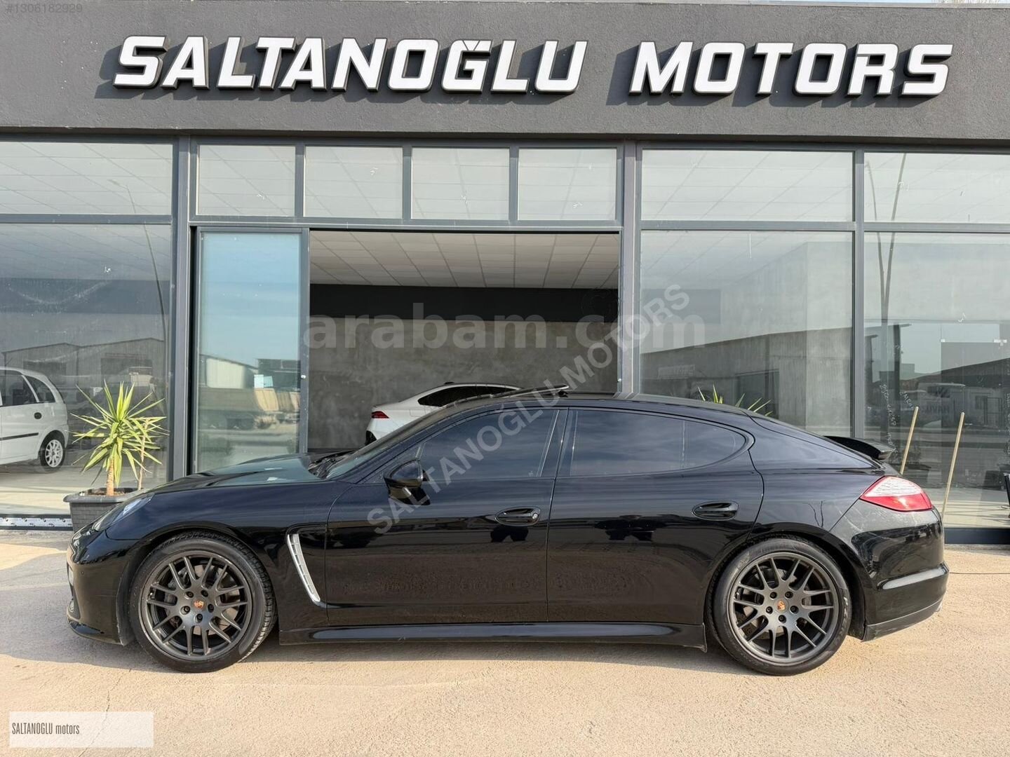Galeriden Porsche Panamera 4 2011 Model Bursa 346.000 km Siyah 6