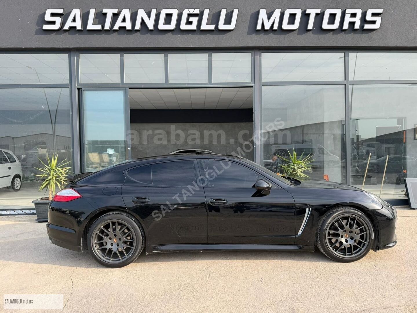 Galeriden Porsche Panamera 4 2011 Model Bursa 346.000 km Siyah 7
