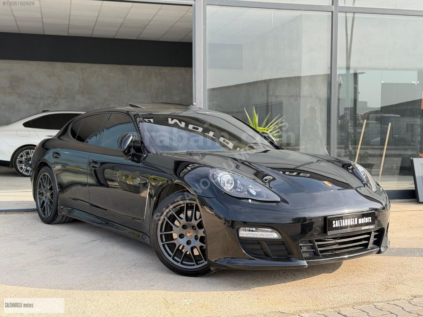 Galeriden Porsche Panamera 4 2011 Model Bursa 346.000 km Siyah 4