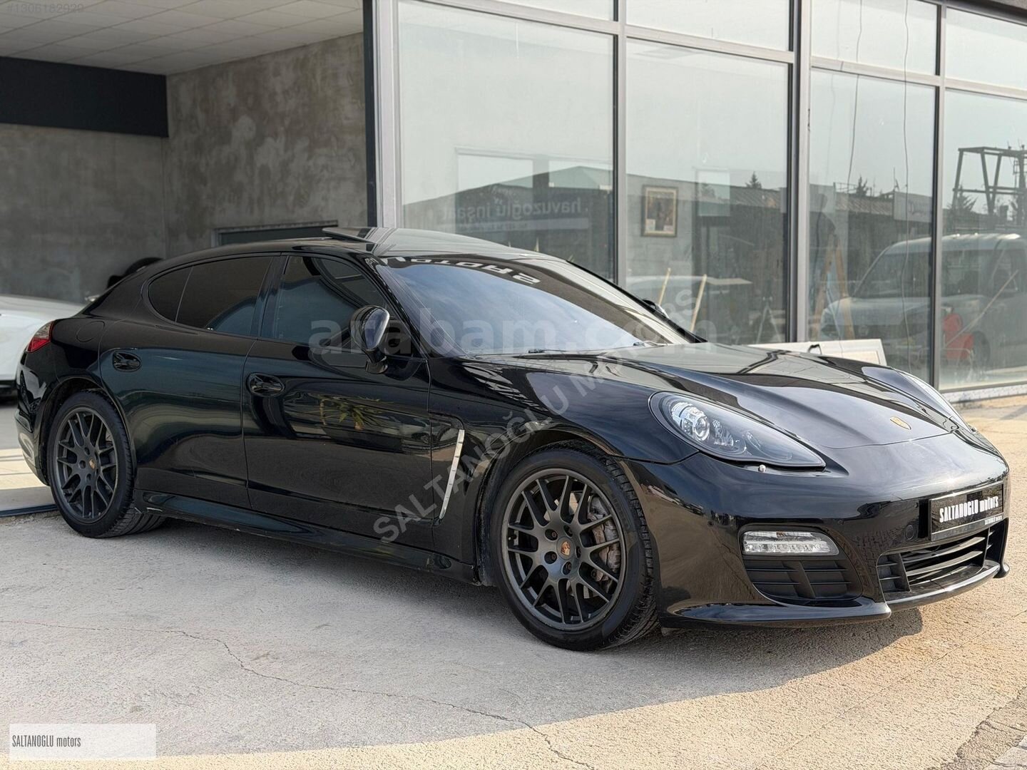 Galeriden Porsche Panamera 4 2011 Model Bursa 346.000 km Siyah 3
