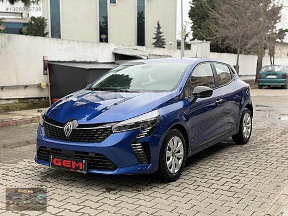HATASIZ BOYASIZ RENAULT CLİO 1.0 TCE BÜYÜK EKRAN G GÖRÜŞ KAMERA.