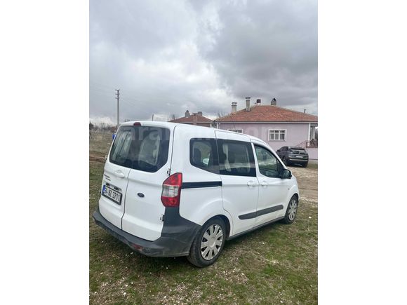 KOLTUKLU FORD COURİER AİLE ARACI KLİMALI