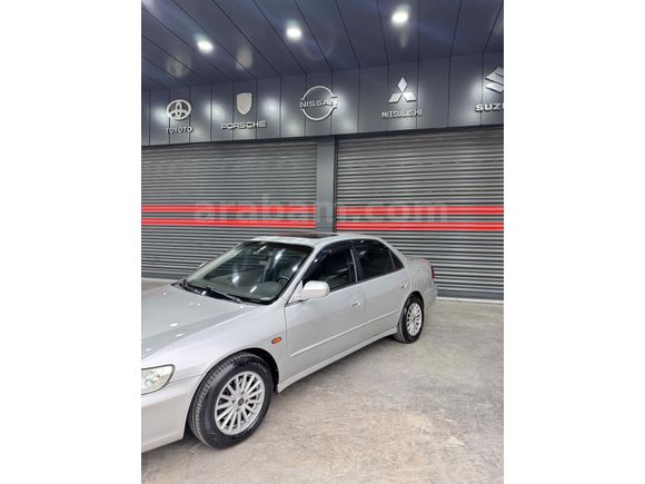 Sahibinden Honda Accord 2.0 2000 Model 