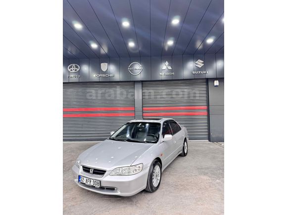 Sahibinden Honda Accord 2.0 2000 Model 