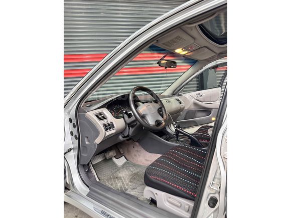 Sahibinden Honda Accord 2.0 2000 Model 