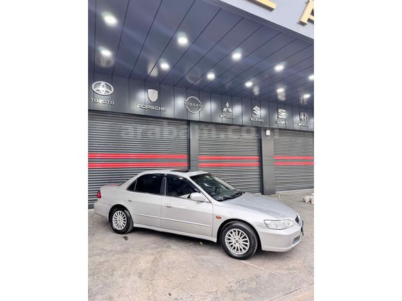 Sahibinden Honda Accord 2.0 2000 Model 