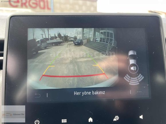 2025 CLİO 1.0 T EVOLUTİON OTOMATİK KM.16.000 BEYAZ