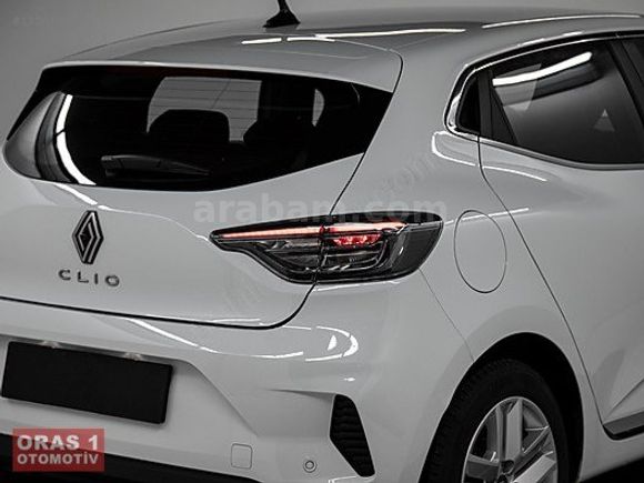 ORAS1 2025 RENAULT CLIO 1.0 TCE EVOLUTION X-TRONIC OTM"13.000"KM