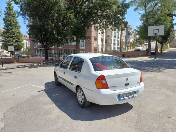 Sahibinden Renault Symbol 1.4 Dynamique 2002 Model  265.000 km Beyaz