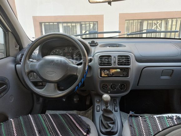 Sahibinden Renault Symbol 1.4 Dynamique 2002 Model  265.000 km Beyaz