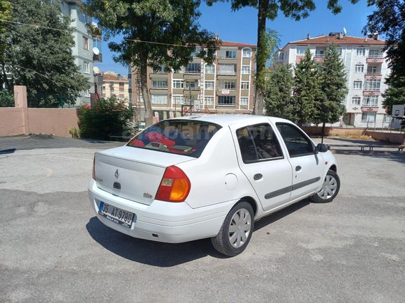 Sahibinden Renault Symbol 1.4 Dynamique 2002 Model  265.000 km Beyaz