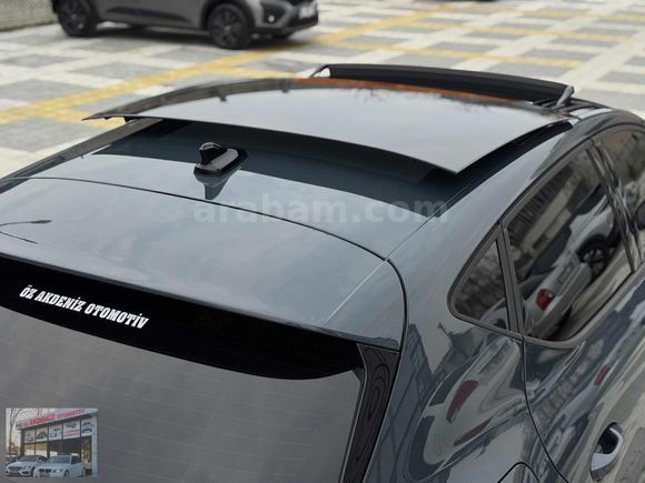 ÖZ AKDENİZ OTOMOTİV'DEN SEAT LEON 1.5 eHybrid 204 HP FR HATASIZ