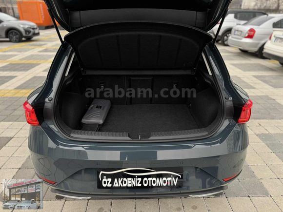 ÖZ AKDENİZ OTOMOTİV'DEN SEAT LEON 1.5 eHybrid 204 HP FR HATASIZ