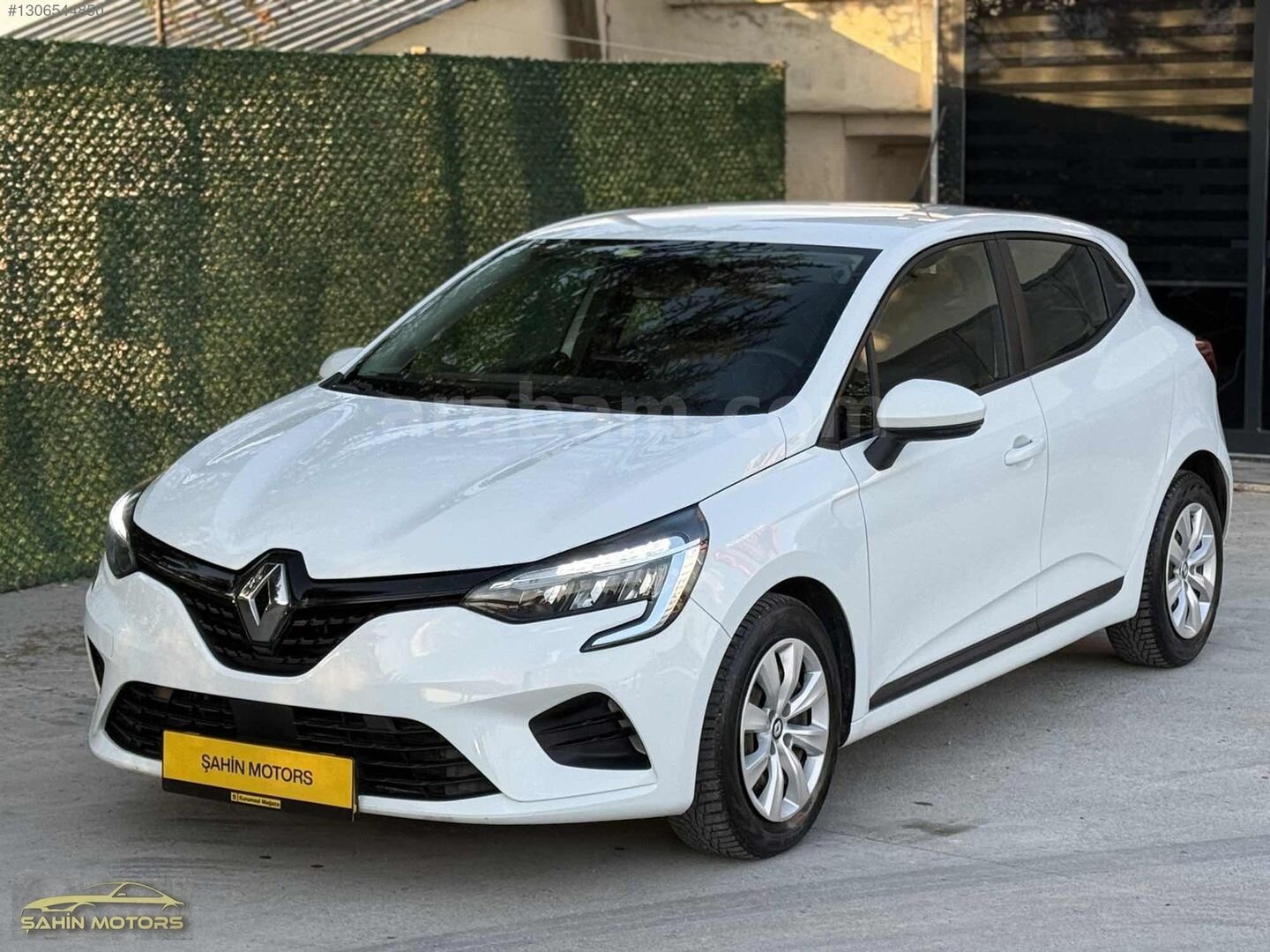 Galeriden Renault Clio 1.0 TCe Joy 2021 Model Afyonkarahisar 90.000 km Beyaz 4