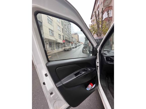 Emsalsiz Fiat Doblo cargo maxi 1.6 Multijet 2020 Model 