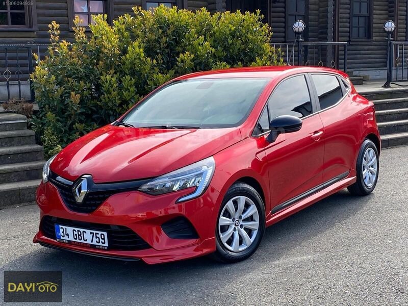 Galeriden Renault Clio 1.0 TCe Joy 2022 Model Rize 80.000 km Bordo 1