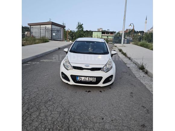 Sahibinden Kia Rio 1.4 CRDi Fancy 2013 Model