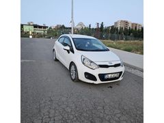 Sahibinden Kia Rio 1.4 CRDi Fancy 2013 Model