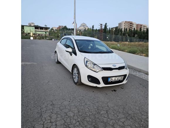 Sahibinden Kia Rio 1.4 CRDi Fancy 2013 Model