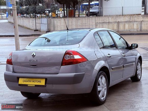 2004 MEGAN 116 BİNDE SADECE ÇOK TEMİZ EZİLMEMİŞ Bİ ARAÇ