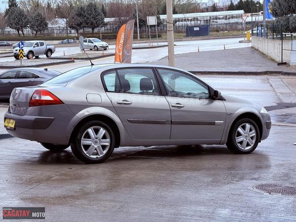 2004 MEGAN 116 BİNDE SADECE ÇOK TEMİZ EZİLMEMİŞ Bİ ARAÇ