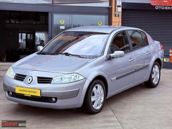 2004 MEGAN 116 BİNDE SADECE ÇOK TEMİZ EZİLMEMİŞ Bİ ARAÇ
