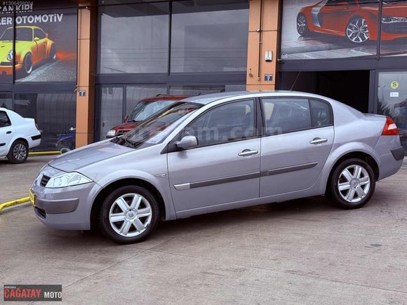 2004 MEGAN 116 BİNDE SADECE ÇOK TEMİZ EZİLMEMİŞ Bİ ARAÇ