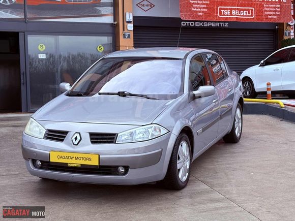 2004 MEGAN 116 BİNDE SADECE ÇOK TEMİZ EZİLMEMİŞ Bİ ARAÇ