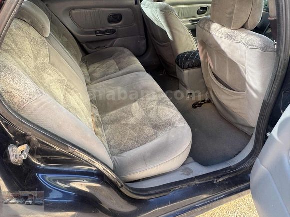 PEHLİVANLAR'DAN 2001 MODEL 1.6 RENAULT LAGUNA