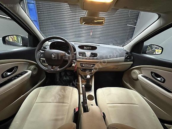 2011 RENAULT MEGANE 1.6 HB EXPRESSİON-49.000 KM İLK SAHİBİNDEN