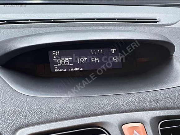 2011 RENAULT MEGANE 1.6 HB EXPRESSİON-49.000 KM İLK SAHİBİNDEN