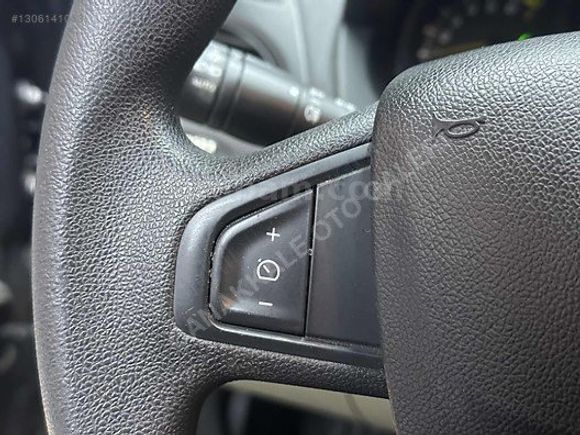 2011 RENAULT MEGANE 1.6 HB EXPRESSİON-49.000 KM İLK SAHİBİNDEN