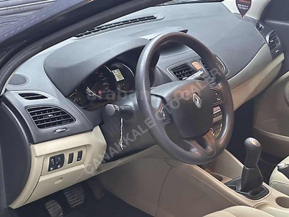 2011 RENAULT MEGANE 1.6 HB EXPRESSİON-49.000 KM İLK SAHİBİNDEN