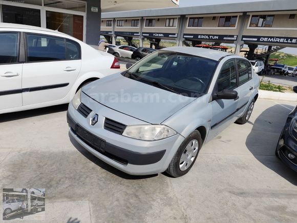 Reno Megane 1.6 Vize Ve Dört lastik yeni kasa orjinal