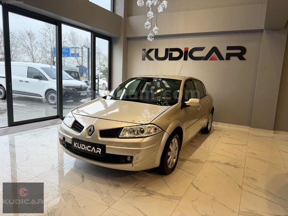 2009 MEGANE 1.6 OTOMATİK 174.000 KM KOLTUK ISITMALI