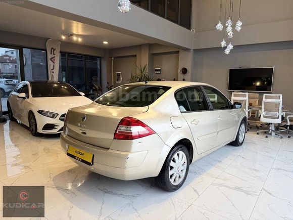 2009 MEGANE 1.6 OTOMATİK 174.000 KM KOLTUK ISITMALI
