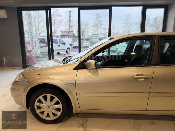 2009 MEGANE 1.6 OTOMATİK 174.000 KM KOLTUK ISITMALI