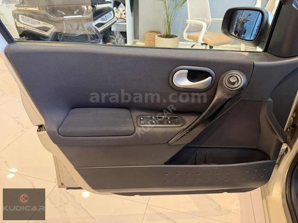2009 MEGANE 1.6 OTOMATİK 174.000 KM KOLTUK ISITMALI