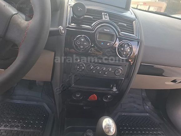 Degisensiz 1 parça lokal boyalı emsalsiz Megane 2