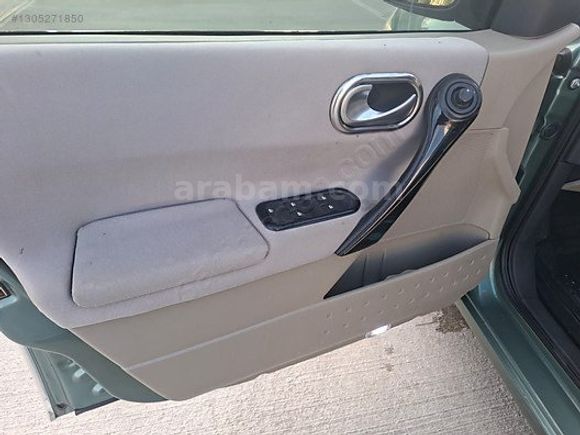 Degisensiz 1 parça lokal boyalı emsalsiz Megane 2