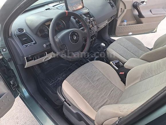 Degisensiz 1 parça lokal boyalı emsalsiz Megane 2