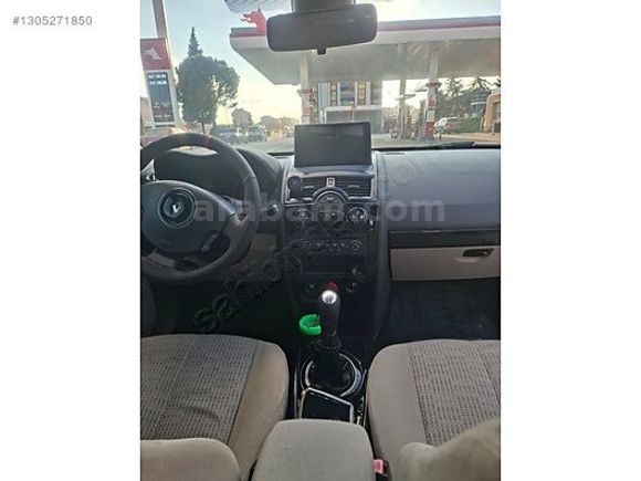 Degisensiz 1 parça lokal boyalı emsalsiz Megane 2