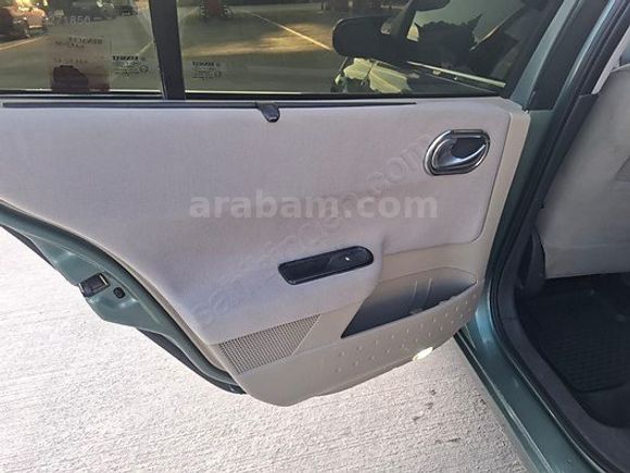 Degisensiz 1 parça lokal boyalı emsalsiz Megane 2