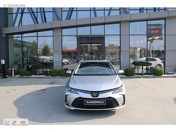 SANDIKÇI 2.EL 2022 Corolla 1.5 Flame X-Pack Multidrive S
