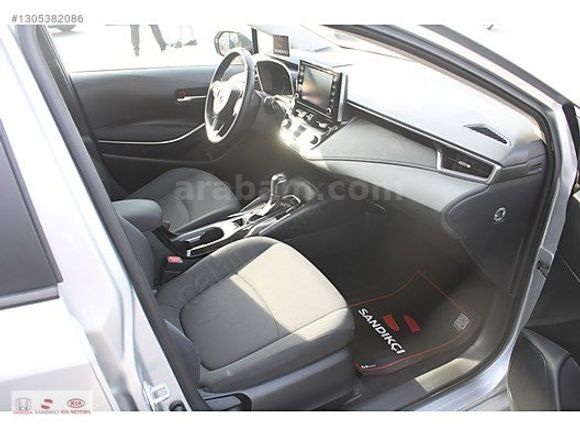 SANDIKÇI 2.EL 2022 Corolla 1.5 Flame X-Pack Multidrive S