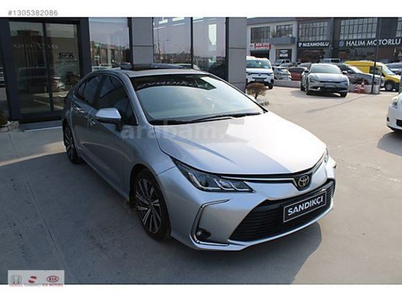 SANDIKÇI 2.EL 2022 Corolla 1.5 Flame X-Pack Multidrive S