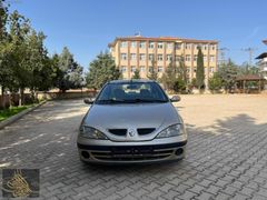 2002 RENAULT MEGANE MÜKEMEL TEMİZLİKTEDİR