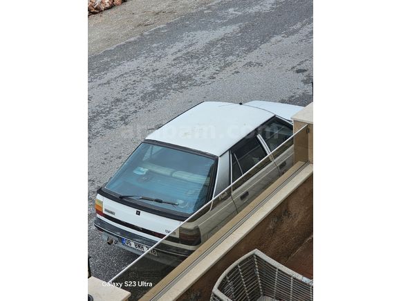 Sahibidn Renault R11 Flash1991ModelTakas olur YENİ MUAYENEDEN GECTİ BAKIMLARI YAPILDI.